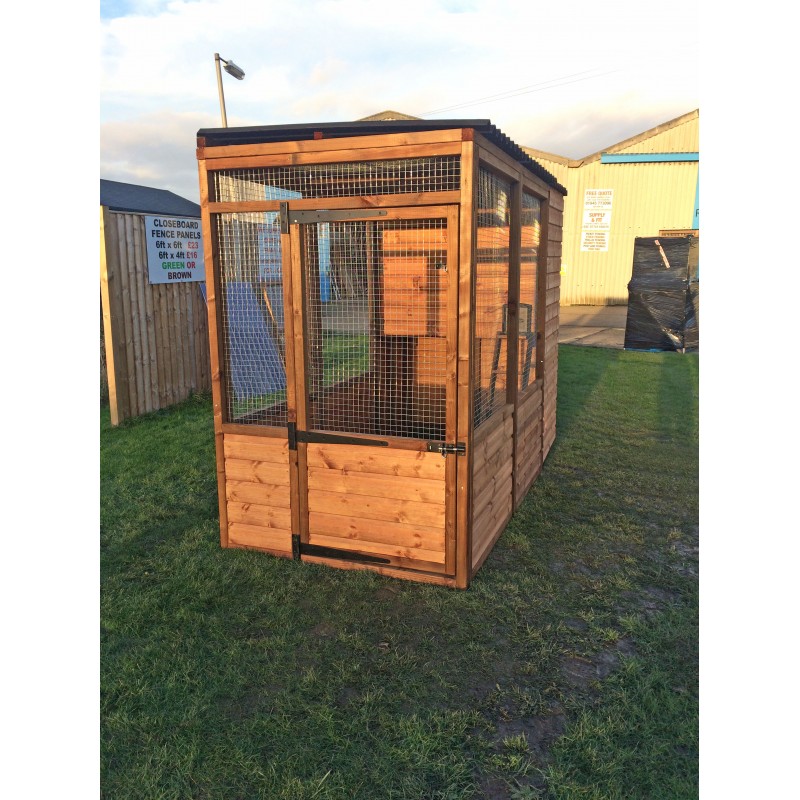 Luxury Cat Run With Raised Sleeping Box 4ft x 8ft